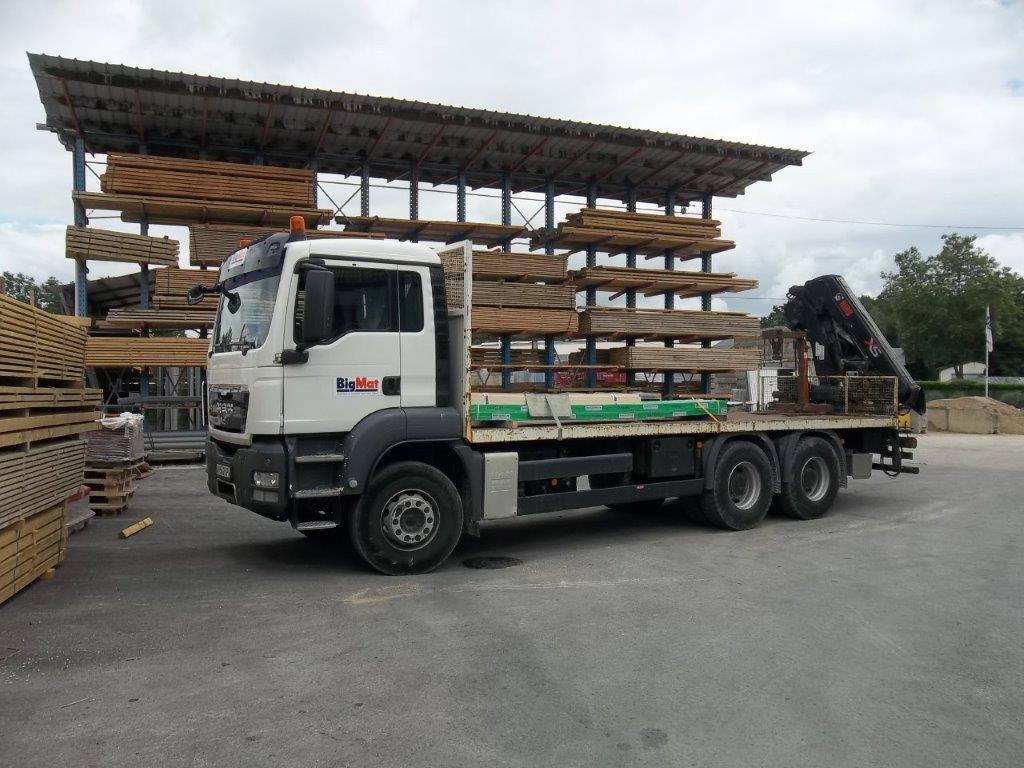 Camion de livraison du dépôt