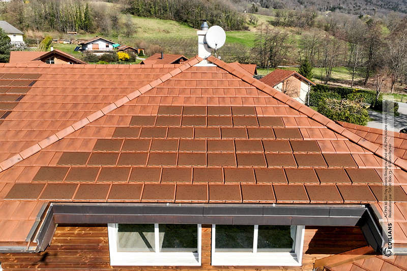 Tuiles photovoltaïques : découvrez cette technique audacieuse