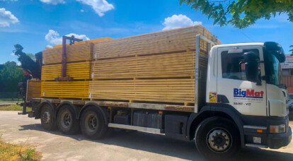 Nouvelle cargaison de bois en direction de votre agence BigMat de Saint-Vit !
