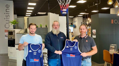 Remise de maillots dans votre agence BigMat d'Auxerre !