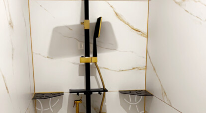 Découvrez la magnifique réalisation d'une cabine de douche en carrelage Aureus Marbre Doré de chez La Platera Cerámica par l'un de nos talentueux clients carreleurs !