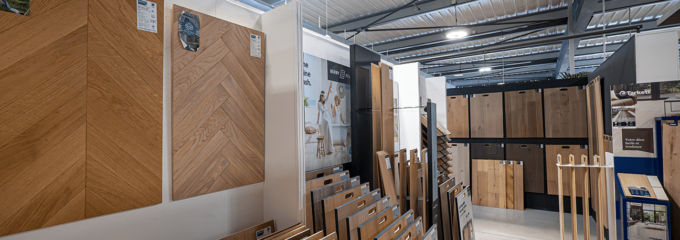 De nombreux sols effet bois et parquets en bois stratifiés sont disponibles dans votre agence ! 