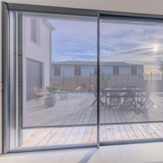 STORE SCREEN