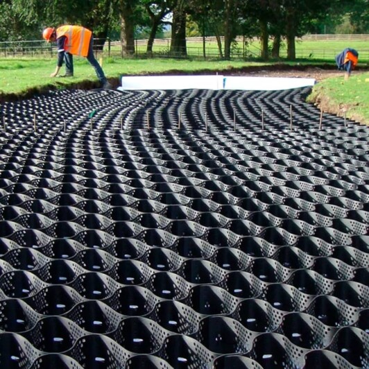 PLAQUE STABILISATRICE DE GRAVIERS